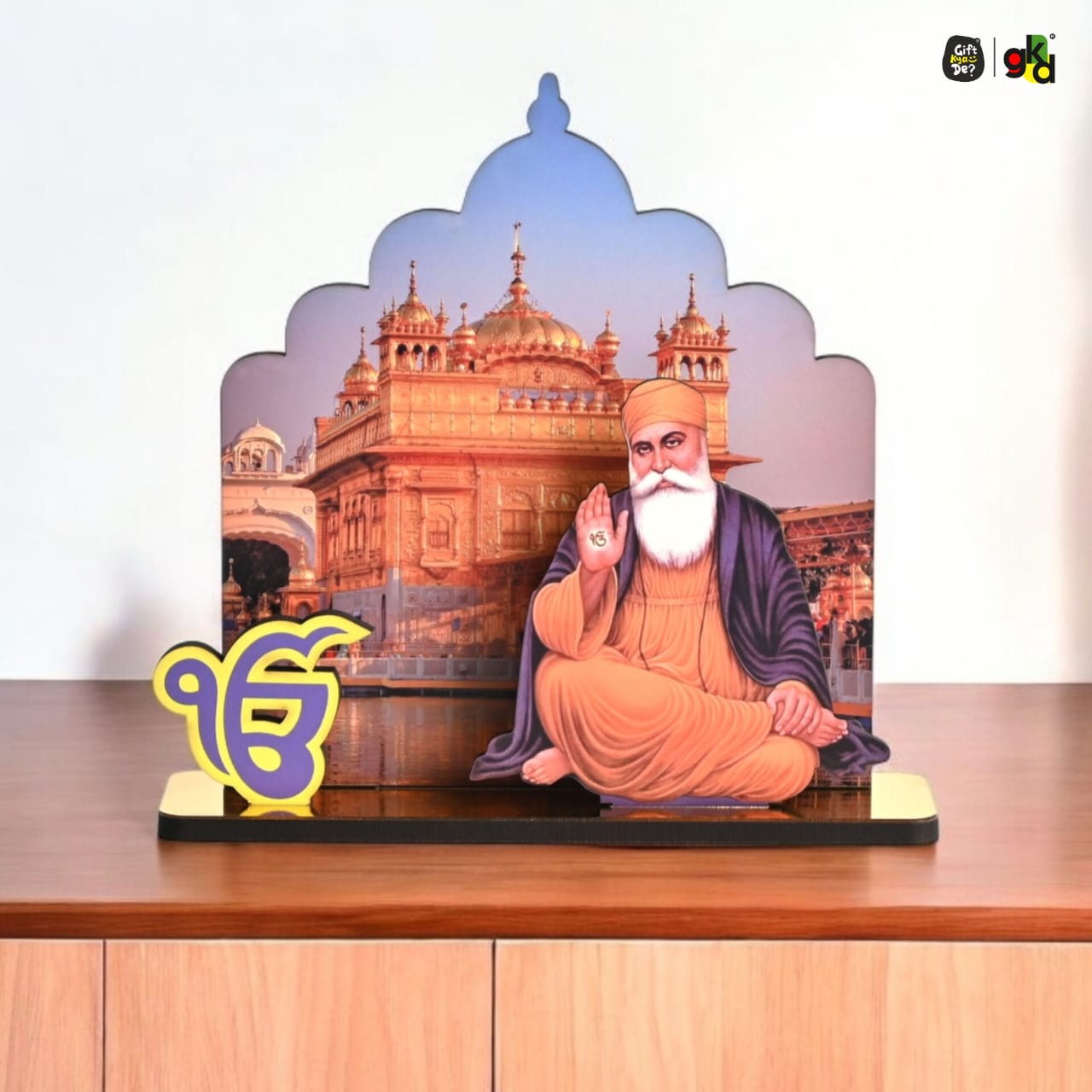 Guru Nanak Dev Ji & Guru Gobind Singh Ji Wooden Table Top Idols with Golden Temple Background | Spiritual Decor for Home & Office | Sikh Religious Gift