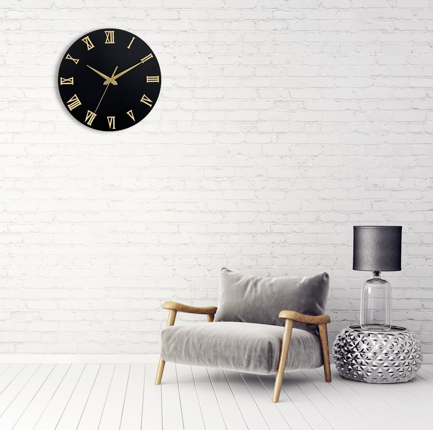 STYLISH ROMAN WOODEN WALL CLOCK