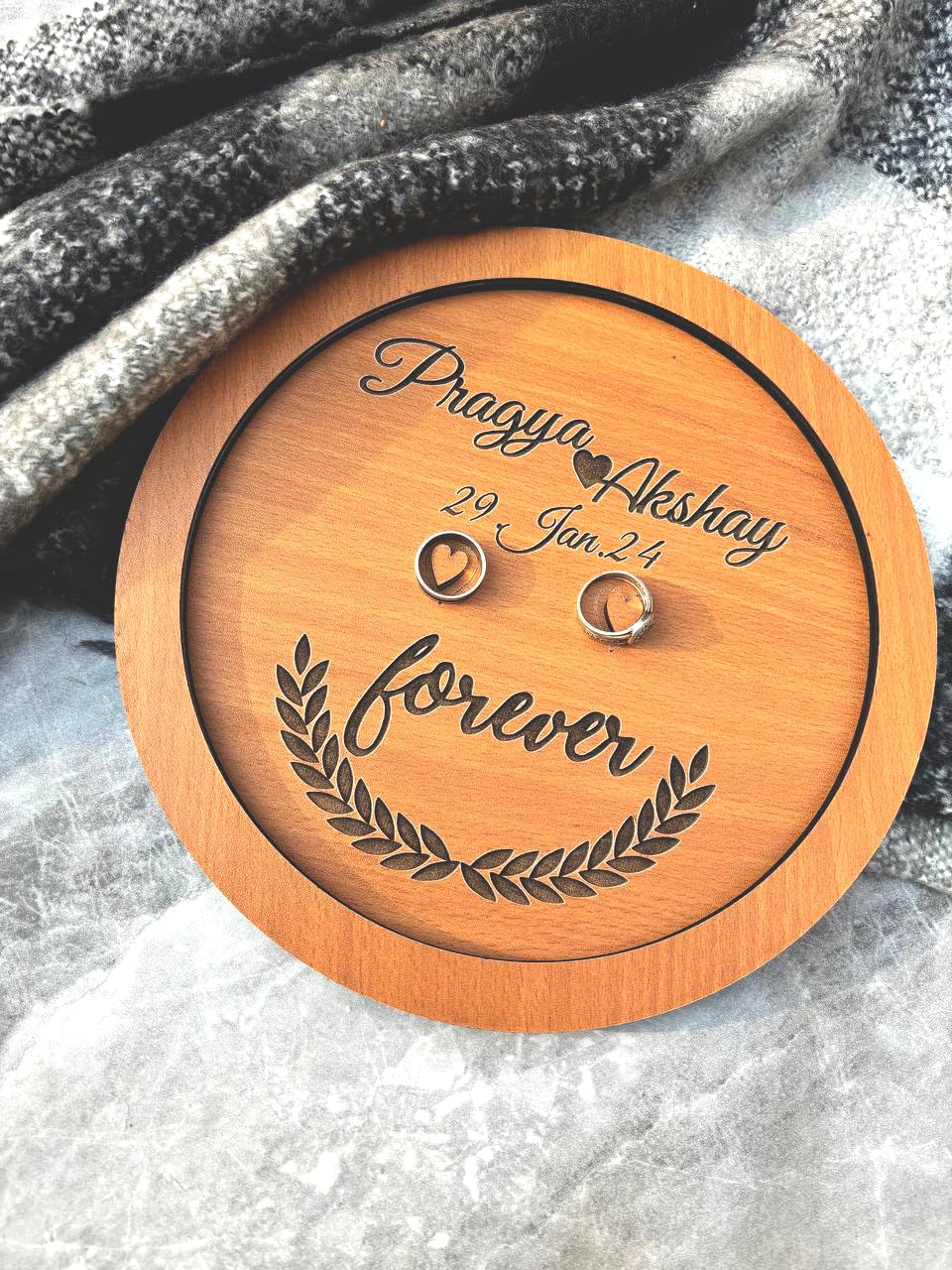 MustHome Engagement Ring tray ring holder platter | 30 x 20